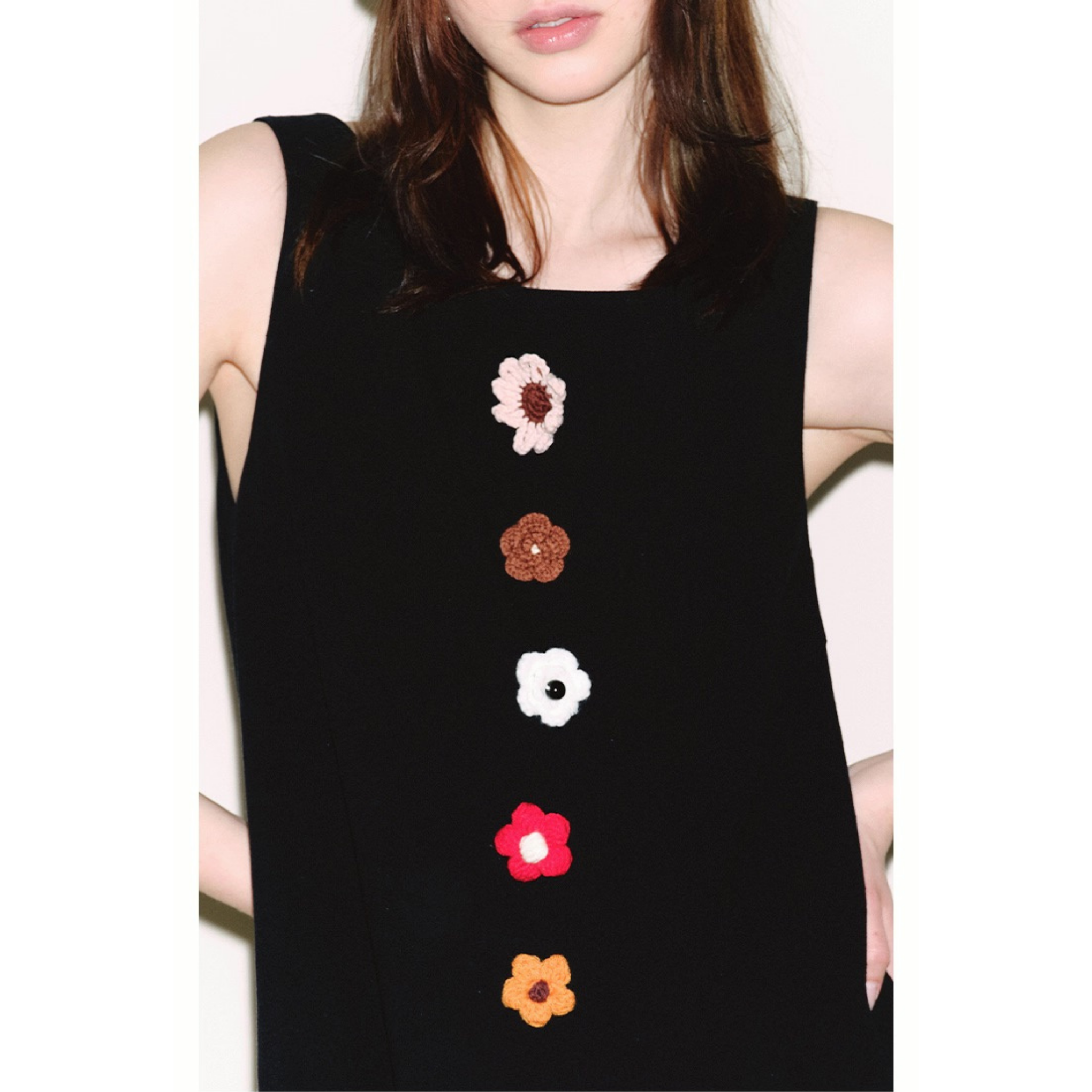 Van Lowe Blume Linen Crochet Flower Bud Dress – Breathable Handwoven Sleeveless Vest & Skirt Set for Women