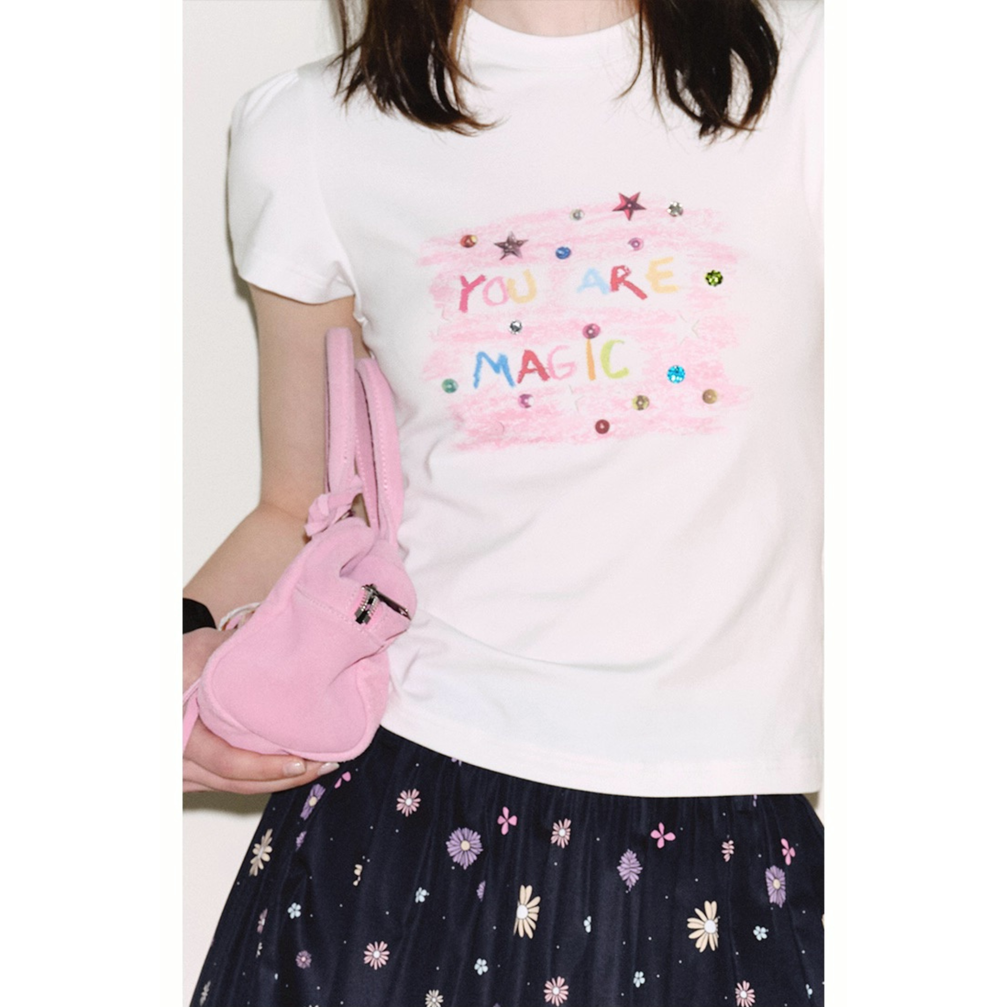 Women’s Puff Sleeve Crew Neck T-Shirt – Graffiti Crayon Print, Hand-Studded Rhinestone Design, Trendy Niche Top